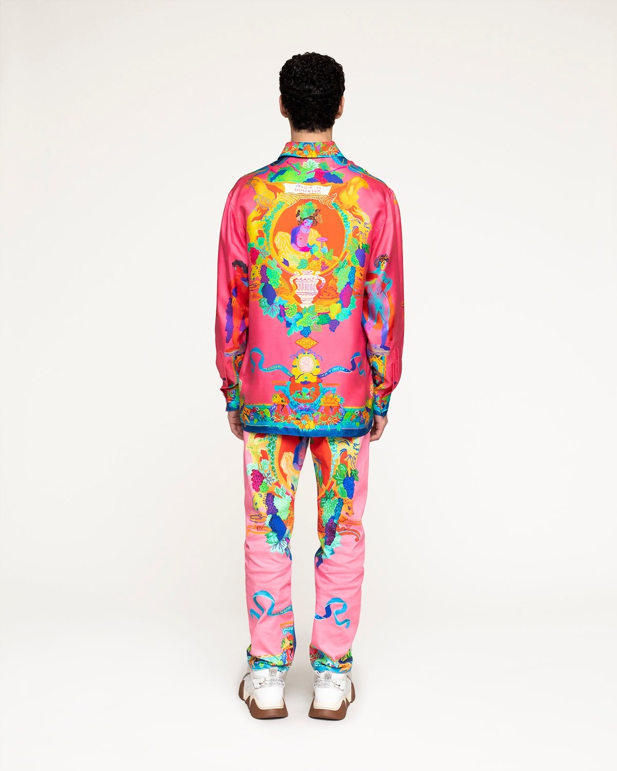 191209_comm_versace_-xk6gycdc